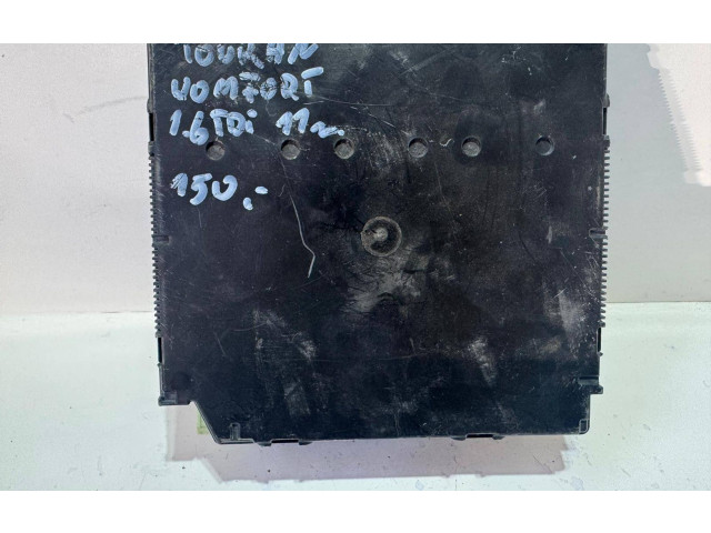 Блок комфорта 5K0937084F Volkswagen Jetta VI