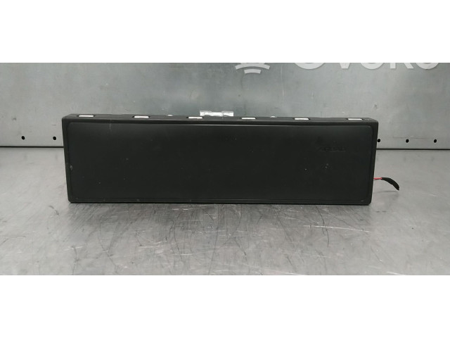 Подушка безопасности для колен 57B880841E Skoda Karoq