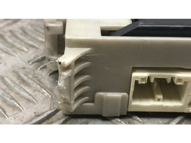 Блок управления 8922130331, 8273030L60 Lexus GS 250 350 300H 450H