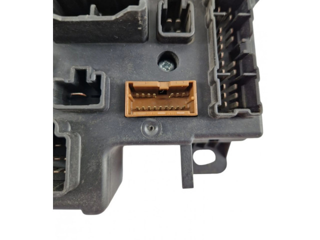 Блок предохранителей GA51300230, 7030A073XA Mitsubishi Lancer X