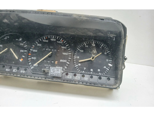 Přístrojová deska Volkswagen PASSAT B3 1990 357919033A