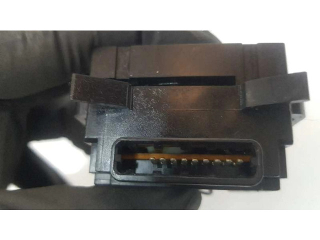 Ручка стеклоочистителей 1614382280, E532016   Citroen C-Crosser