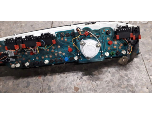 Дисплей 603466003 Lancia Delta I