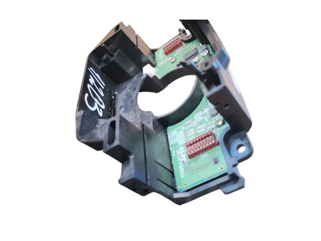 Ручка стеклоочистителей 30658614   Volvo V70