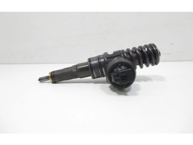 Форсунка 038130073AG Skoda Octavia Mk2 (1Z)