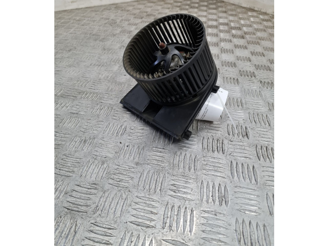 Вентилятор печки       Volkswagen Bora