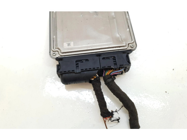 Блок управления двигателя 04C907309BP, 04C907309BP   Skoda Scala