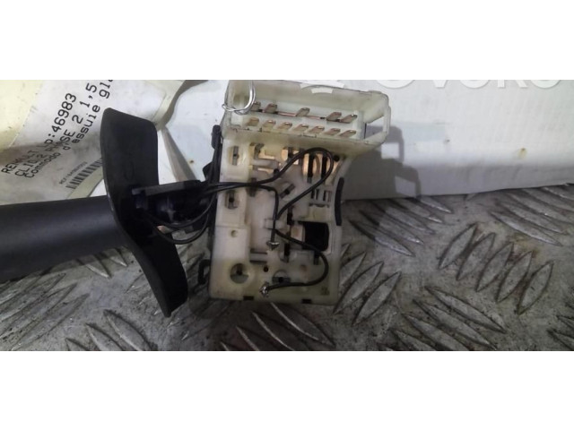 Ручка стеклоочистителей 7701051763   Renault Clio II