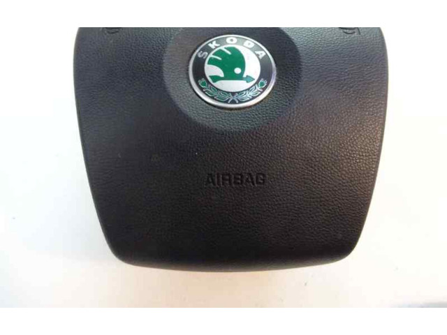 Подушка безопасности водителя 1Z0880201S Skoda Octavia Mk2 (1Z)