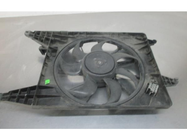 Вентилятор радиатора 8200765566, 0130307107 Dacia Sandero