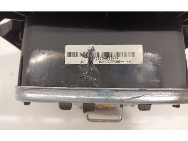 Подушка безопасности водителя 8200677496 Renault Clio III