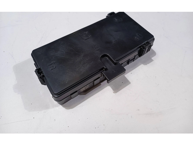 Блок предохранителей  L1MT-14D068-CF   Ford Explorer VI    