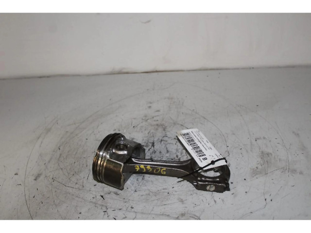 Поршень с шатуном 55263623 Jeep Renegade