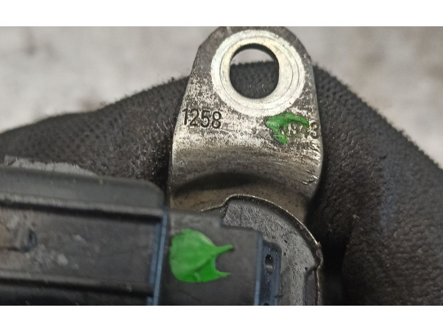 Vstřikovač 12588943 Cadillac SRX LY7