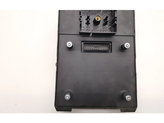 Панель приборов 518722202 Jeep Grand Cherokee (WJ)