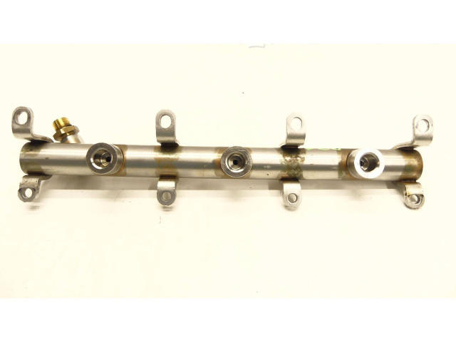 Топливная рампа 06M133315L   Audi A6 S6 C8 4K   для двигателя DLZ DLZA DLZB