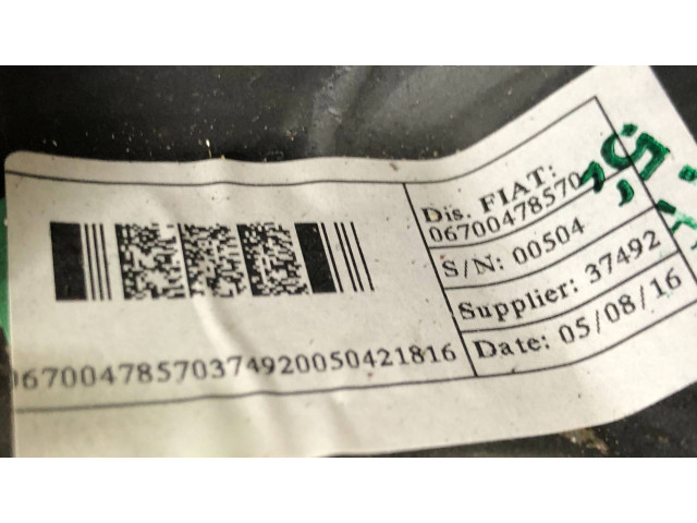 Руль Maserati Levante  2017- года 06700478570      