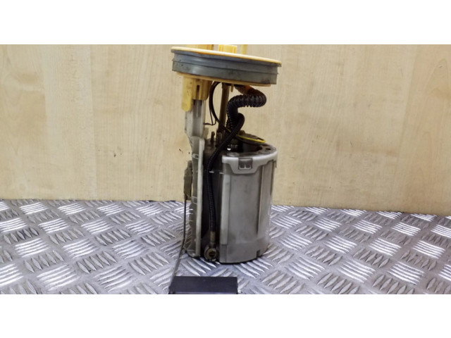 Насос топлива (в топливном баке)