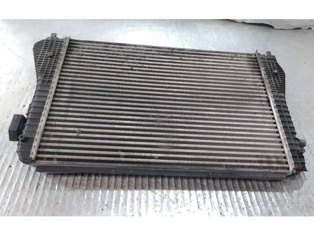 Интеркулер  1K0145803S   Skoda Octavia Mk2 (1Z) 