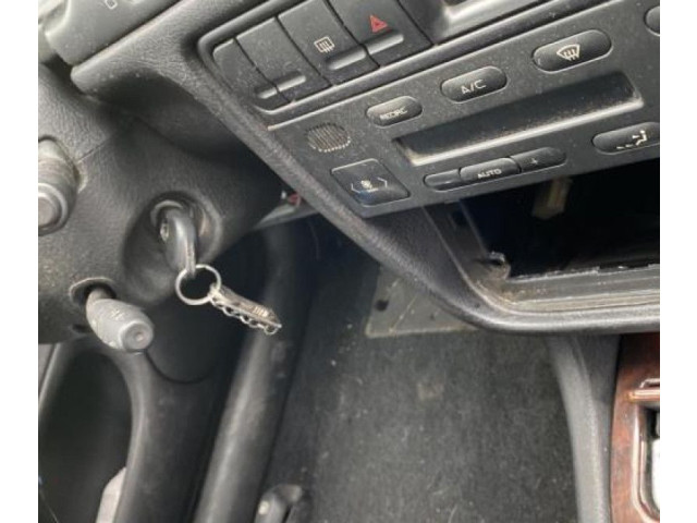 Моторчик заднего дворника     Peugeot 406