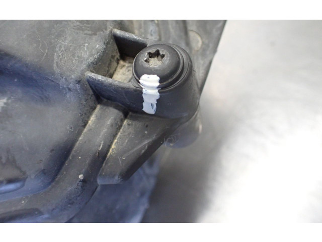 Блок предохранителей  8200683706   Renault Clio III    