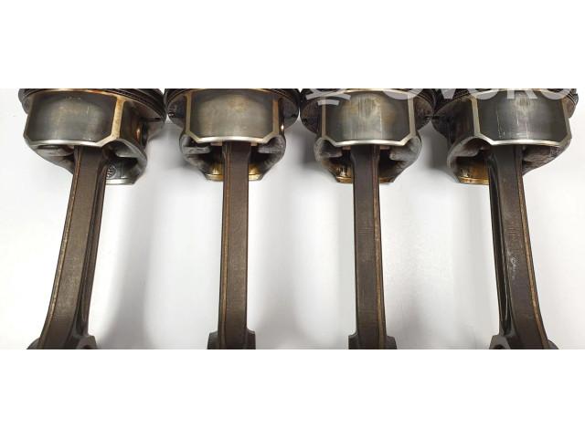  Поршень с шатуном  04777716AA  Mini One - Cooper R50 - 53  