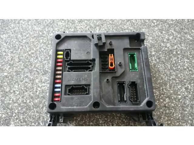 Блок предохранителей 7M3962258AH Ford Galaxy