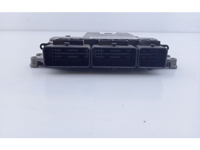 Блок управления двигателя 237106319R, 0281032811   Dacia Logan Pick-Up