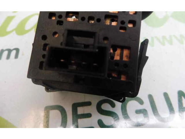 Ручка стеклоочистителей 09185417 Opel Meriva A