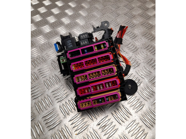 Pojistková skříňka 4M0971845BD Audi Q7 4M 2018