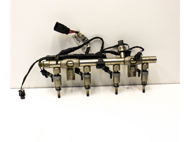 Топливная рампа 4M0857273A, 4M0857974A Audi Q7 4M для двигателя -