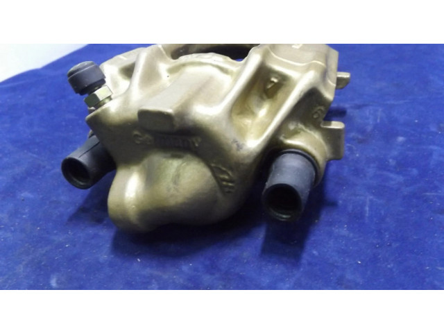 Передний суппорт