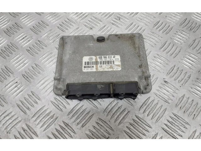 Блок управления двигателя 038906018AP Volkswagen New Beetle