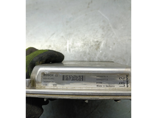 Блок управления двигателя 30646978A   Volvo V70