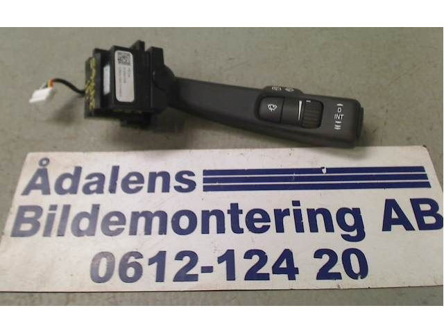 Ручка стеклоочистителей 31264169   Volvo V70