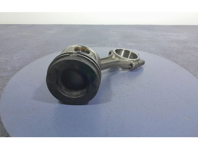 Píst Audi A6 S6 C7 4G CGLC