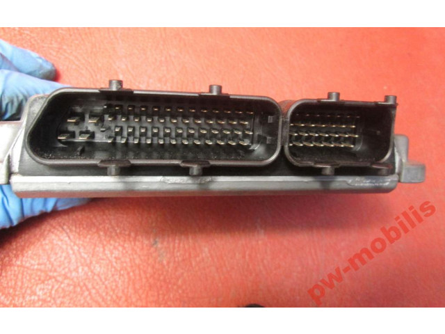 Řídící jednotka 03C906024CD Skoda Fabia Mk2 (5J) 2011