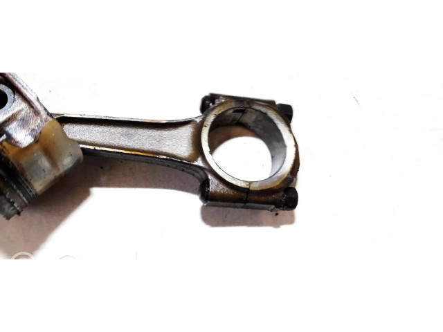 Píst Citroen Xsara pro benzínový motor 1.6