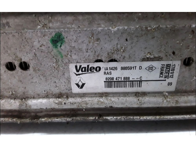 Интеркулер  8200471888   Renault Clio III 