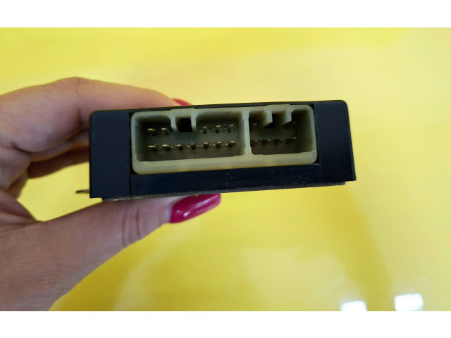 Блок управления MR507129 Mitsubishi Carisma