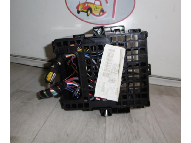 Pojistková skříňka 1514684, 1514684 Ford Fiesta 2012