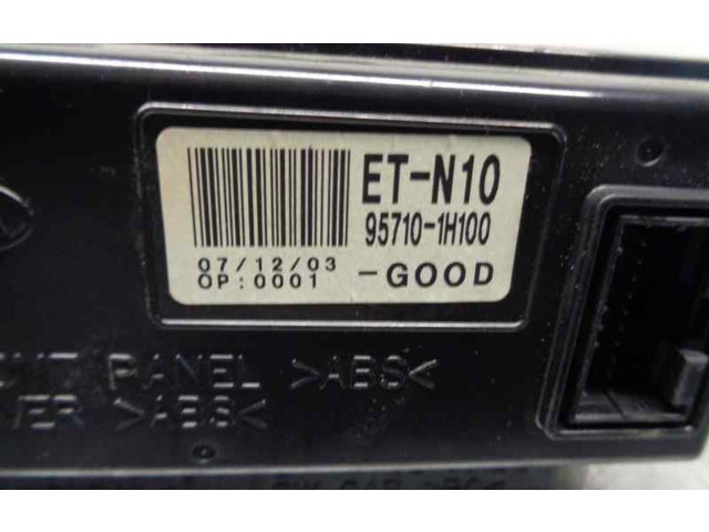 Дисплей    957101H100   KIA Ceed