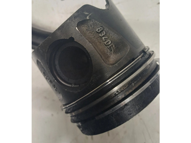 Поршень с шатуном 8340E Mercedes-Benz R W251