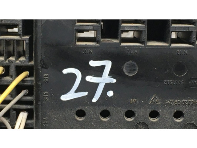 Pojistková skříňka 9162438, 184165256 Volvo S80 2000