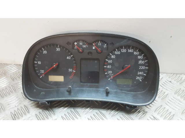 Панель приборов 1J0920822C Volkswagen Bora