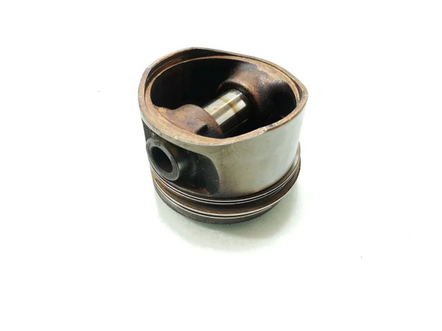  Поршень B 5252 FS   Volvo S70  V70  V70 XC  