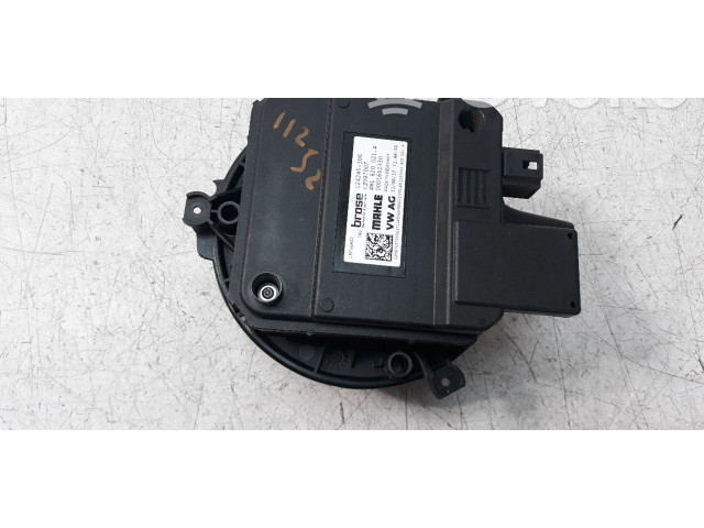 Вентилятор печки    4M1820021A   Audi A4 Allroad B9