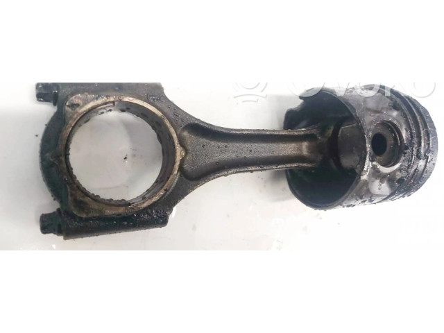 Píst 84L67, 84L67 Opel Zafira A