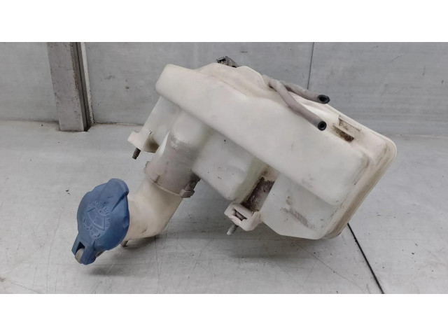 Бачок оконной жидкости    