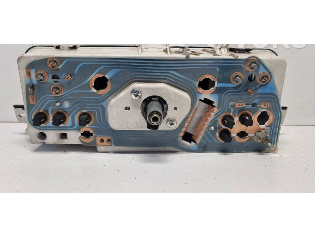 Přístrojová deska Opel Corsa A 1992 90388576, 2652